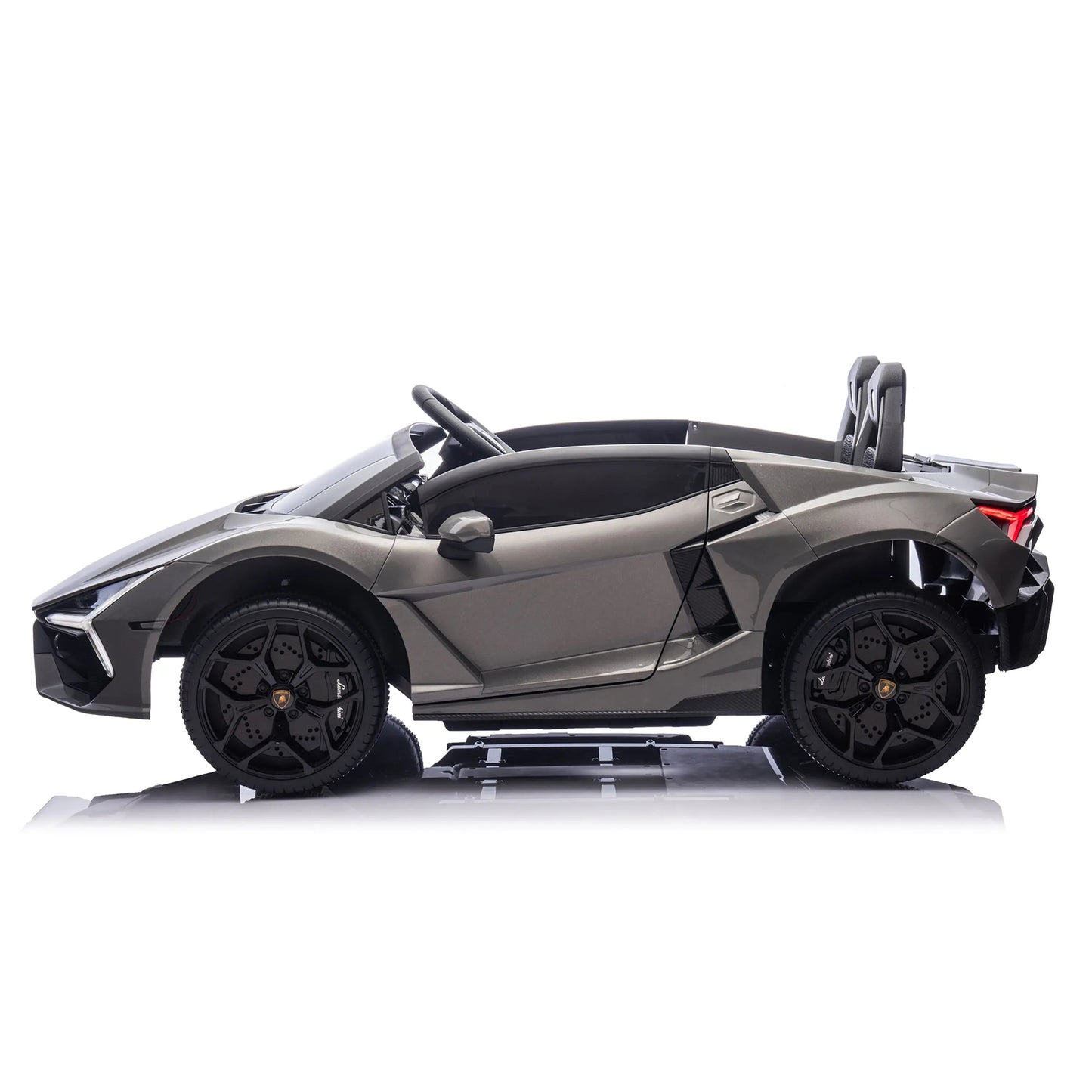 Lamborghini Revuelto 24V Ride-on  Freddo Toys