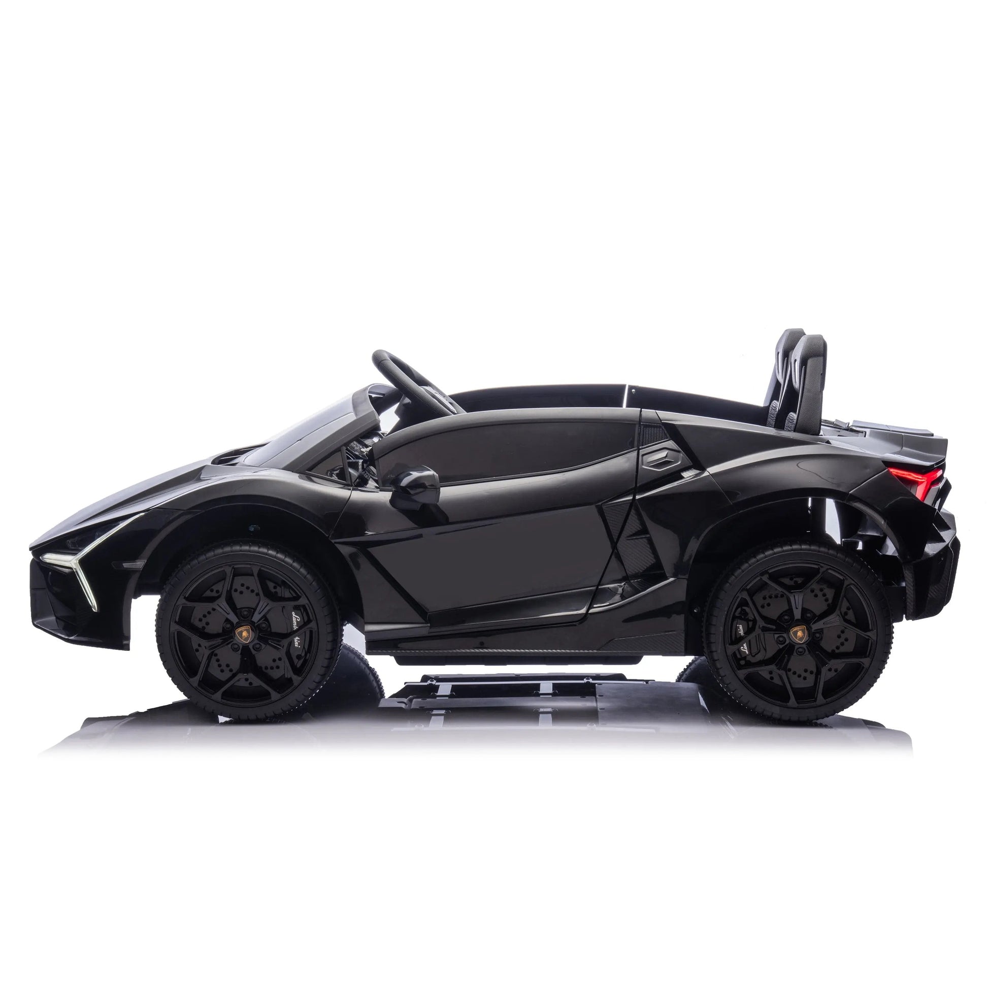 Lamborghini Revuelto 24V Ride-on  Freddo Toys