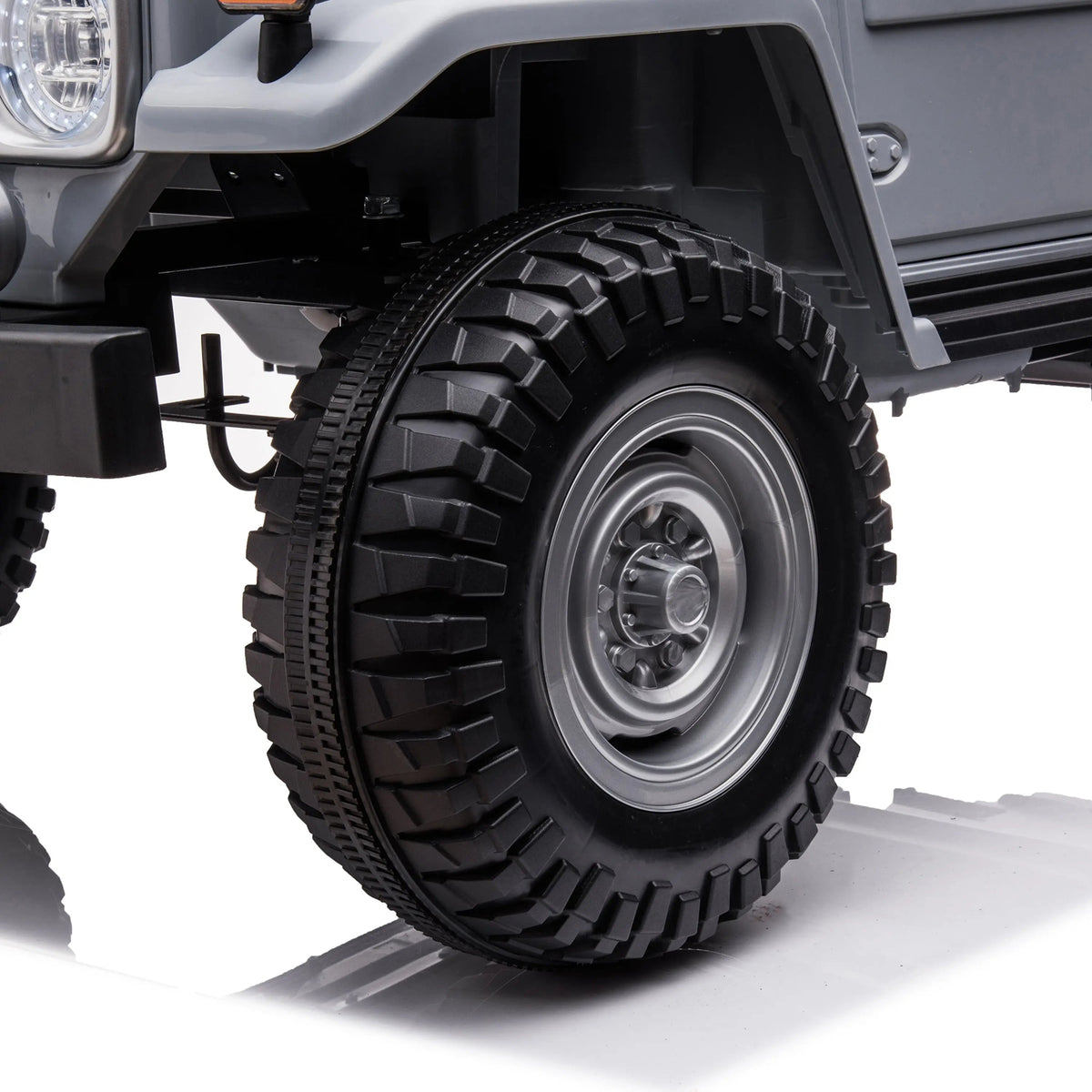 24V Toyota Land Cruiser FJ40 Kids Ride-On Truck Freddo Toys
